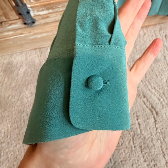 NWT Sézane 100% Silk Ann Shirt in Sage (Size FR 36 | US 4) - Picture 9 of 13